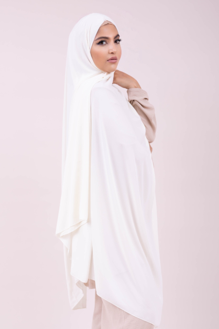 Premium Hijab Soft White 