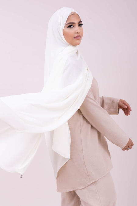 Premium Hijab Soft White 
